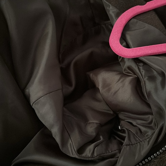 Croft & Borrow Women’s Faux Fur Wool Embroidered Jacket size Medium. - Picture 7 of 9